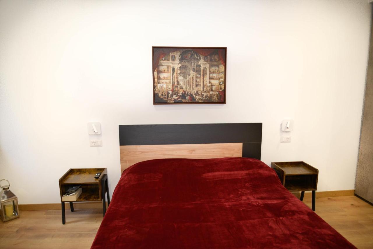Fidia Palace Claudia'S Apartment Colosseo 로마 외부 사진